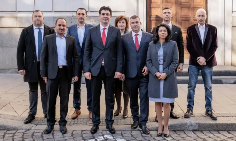 Социалисти от Сердика, Панчарево, Нови Искър и Кремиковци в подкрепа на общинските си съветници - Tribune.bg