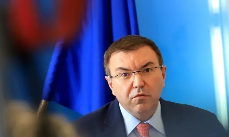 Министър Ангелов: Няма да има КПП-та, няма да затягаме мерките - Tribune.bg
