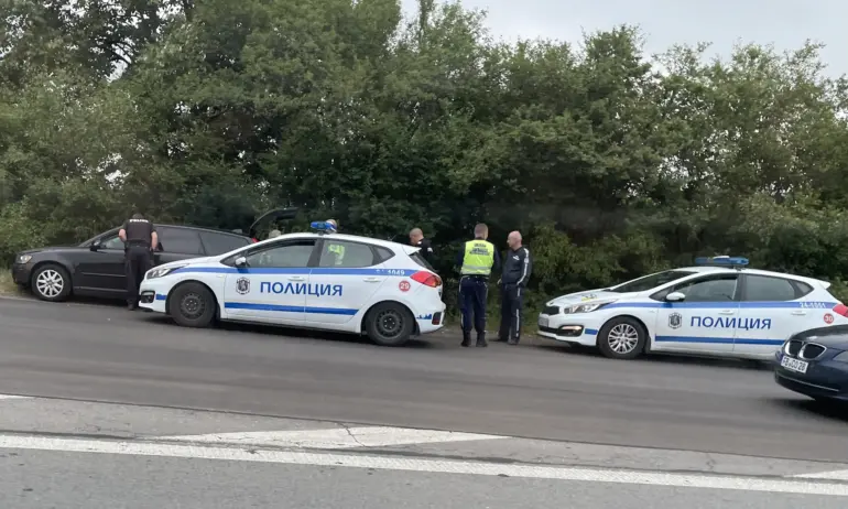 След гонка на АМ Тракия: Хванаха мигранти, возени от дрогиран шофьор - Tribune.bg
