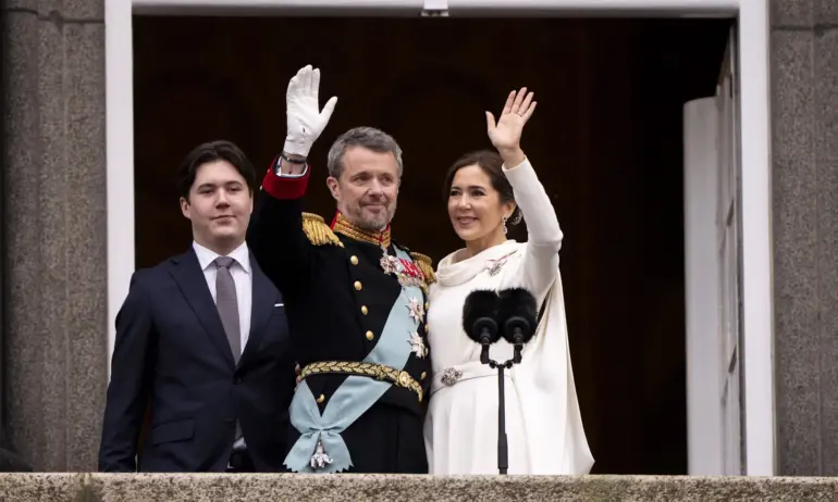 Бог да благослови краля: 100 000 датчани приветстваха новия крал Фредерик X - Tribune.bg