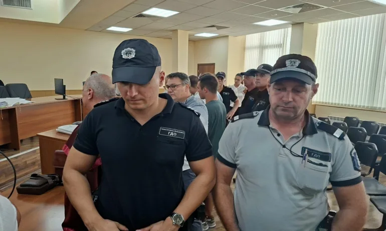 И новите трима обвиняеми за убийството на Георги Кузев остават зад решетките - Tribune.bg