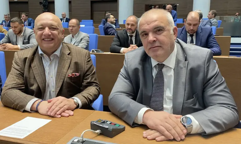 Нов закон срещу футболното хулиганство въвежда по-строги наказания и стюарди на стадиона - Tribune.bg