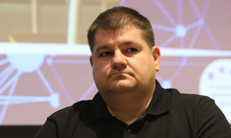 Нека уважаваме РАБОТЕЩИЯ човек малко повече - Tribune.bg