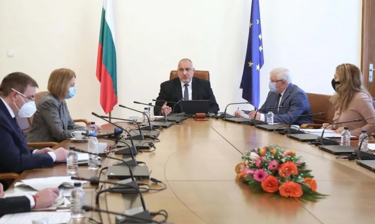 Правителството отпусна 20 млн. лева на Столичната община за закупуването на 10 нови метровлака - Tribune.bg