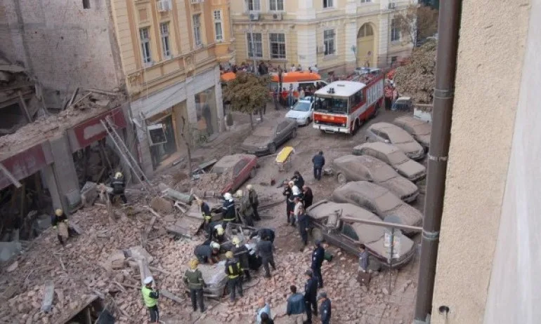 ВКС: Няма виновни за падналата преди 15 г. сграда на ул. Алабин - Tribune.bg