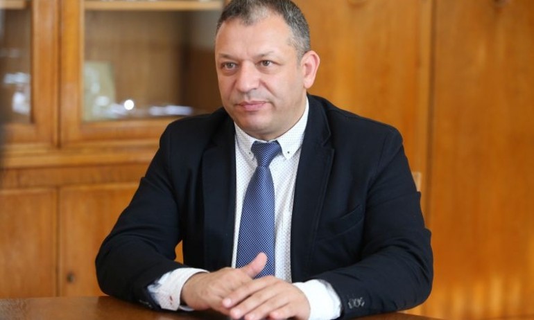 ИТН за РС Македония: Петков има ангажимент към България, Чернева не може да промени споразумението - Tribune.bg