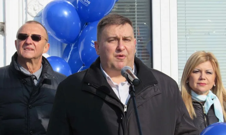 Български евродепутат слага край на вечните длъжници в ЕС - Tribune.bg