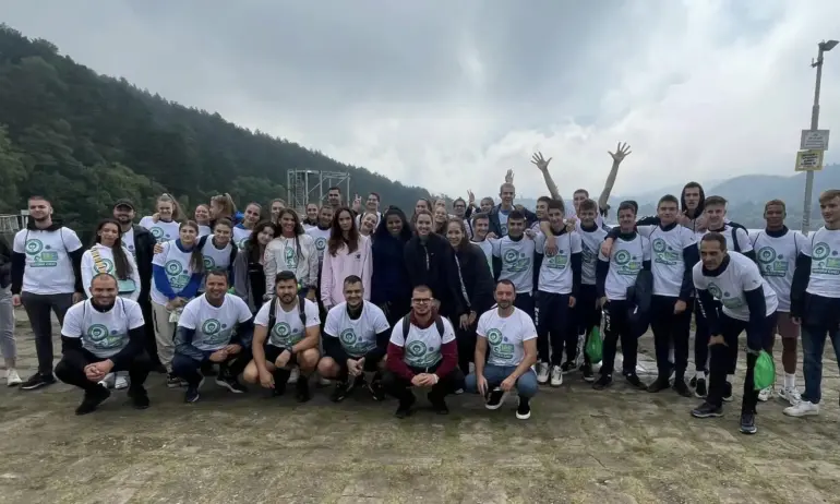 Студенти се включиха в кампанията Да изчистим България заедно - Tribune.bg