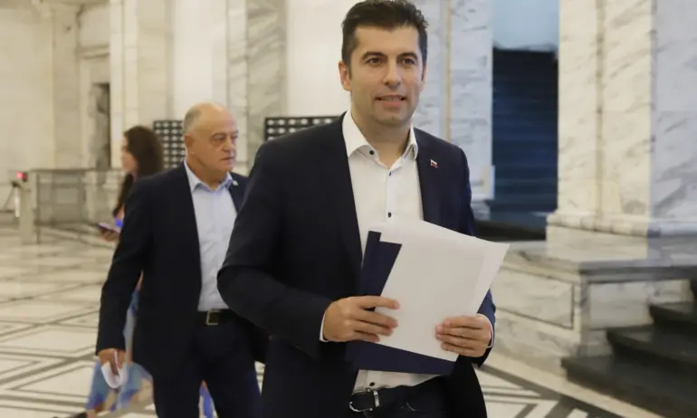 Кирил Петков: Няма проблем ГЕРБ и ДПС да продължават да се хвалят с нашите реформи - Tribune.bg