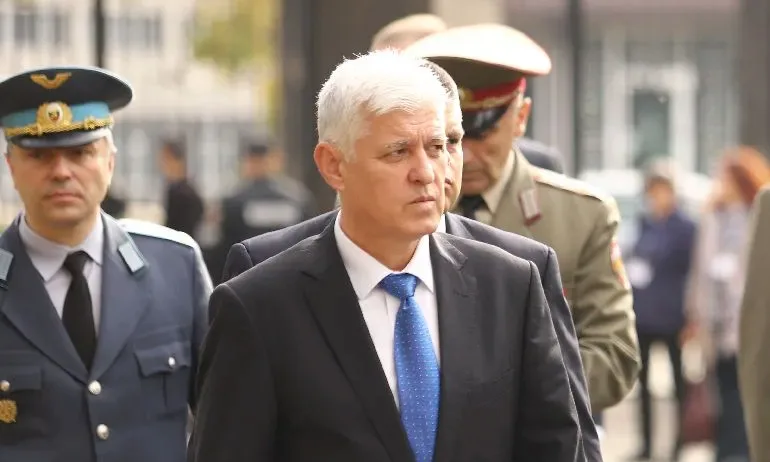 Димитър Стоянов: Военният не е оставил загиналия полицай, останал е на пост - Tribune.bg