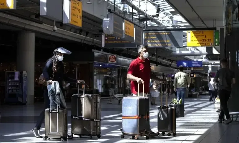 Двама българи пробиха системата за сигурност на летището в Мюнхен - Tribune.bg
