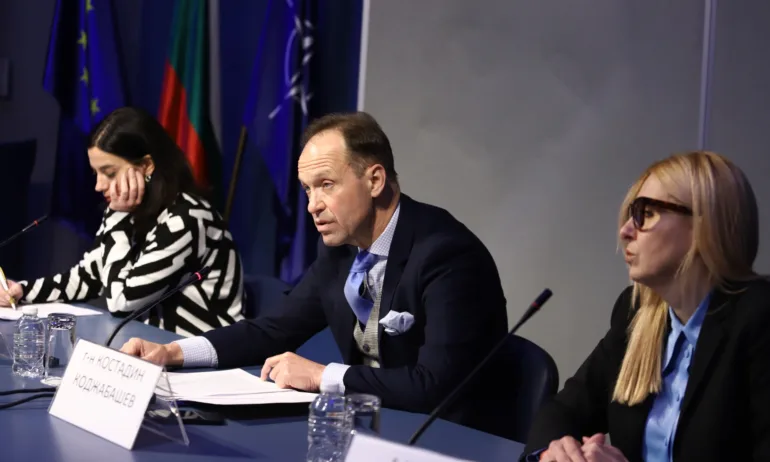 МВнР за атаката по българския клуб: РСМ да вземе адекватни мерки, България чака информация за разследването - Tribune.bg