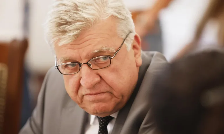 Министър Генов: От години инфраструктурата във водоснабдяването е в лошо състояние - Tribune.bg