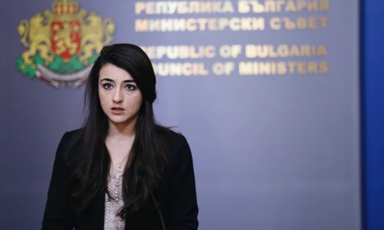 Лена Бориславова обеща мнозинство в НС за приемане на законопроектите, свързани с Плана за възстановяване - Tribune.bg