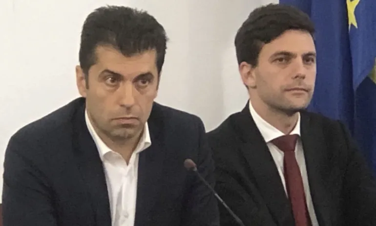 Доц. Катя Михайлова: ПП са деца в политиката, незрели политици - Tribune.bg