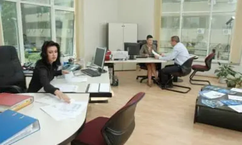 Банките въвеждат проверка на IBAN и име срещу измамите - Tribune.bg