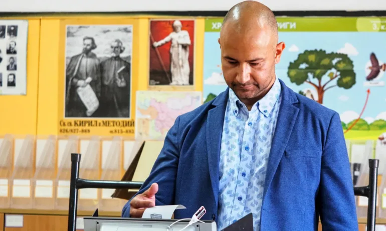 СИРАКЪТ, СИСТЕМАТА И ПОЛИТИЧЕСКИЯТ РИСК - Tribune.bg