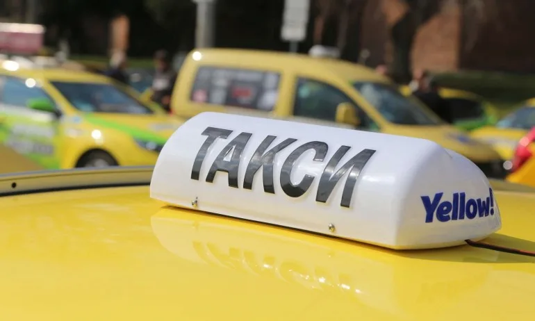 ОБЕЩАНО: Паргов и Манолова ще вдигат цените на такситата - Tribune.bg