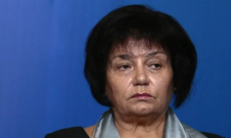 Янка Такева: Беше грешка затварянето на учениците от начален етап - Tribune.bg