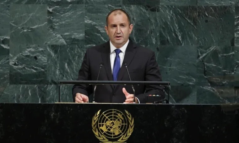 Самосиндикално: Президентът обявил подкрепа за спорен пакт на ООН за бежанците - Tribune.bg