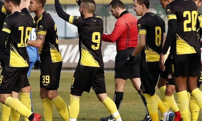 Ботев Пд и Локо Сф играят контрола в петък - Tribune.bg