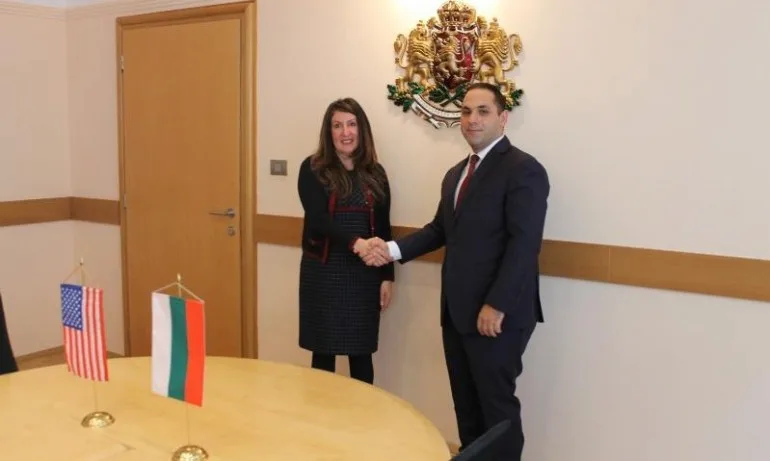 През 2018 г. двустранната ни търговия със САЩ нараства с 36%, като надхвърля 975 млн. - Tribune.bg