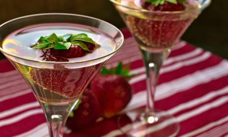 Вие си мислите, че животът с любимия мъж е шампанско с ягоди, а те - чушките на мама... - Tribune.bg