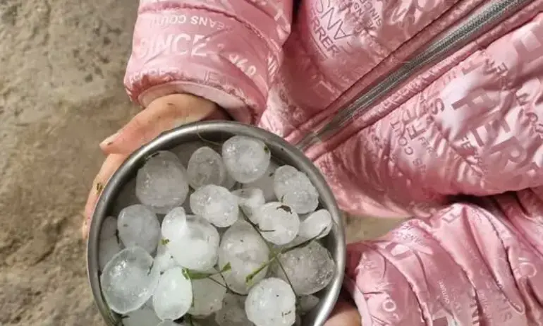 Проливни дъждове и градушка в района на Чирпан, Първомай и Стара Загора(СНИМКИ/ВИДЕО) - Tribune.bg