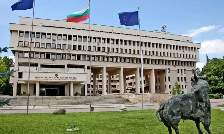Българката, която беше в неизвестност в Тибет след наводнението, е в добро състояние и вече не се издирва - Tribune.bg