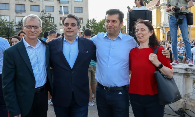 Активното мероприятие Борба срещу диктатурата не върви добре - Tribune.bg