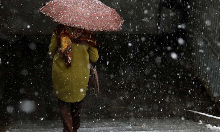 Заради студа в София отвори врати кризисен център за временно настаняване - Tribune.bg