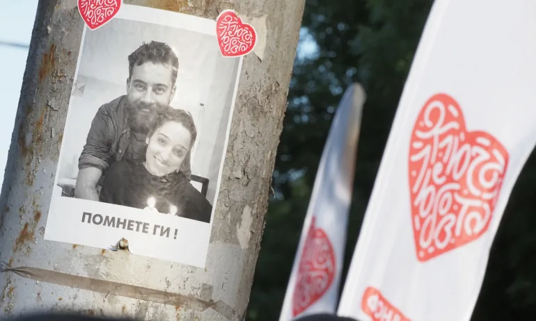 Поставиха стълб с кутия, но не и камера на бул.Сливница, където намериха смъртта си Ани и Явор - Tribune.bg