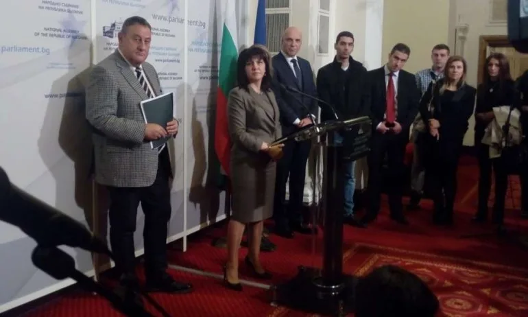 Строителите в НС – настояват БСП да не ги използват за политически цели - Tribune.bg