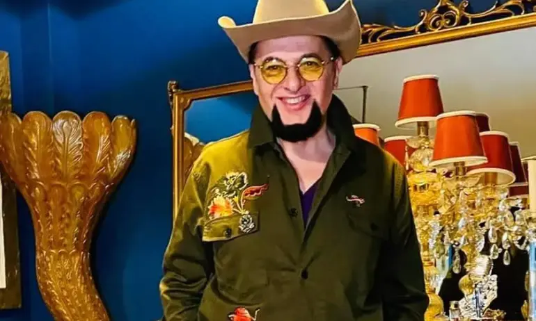 Евгени Минчев: Гърция падна под въздействието на световното гей лицемерие, насила хубост не става - Tribune.bg