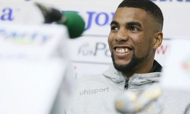 Звезда на Черно море иска да се връща във Франция - Tribune.bg