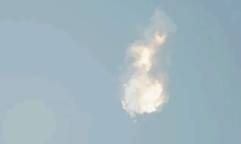Ракетата на SpaceX излетя и избухна при изпитателния полет - Tribune.bg