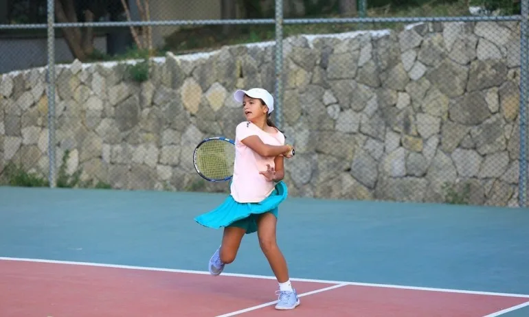 Ива Иванова се класира на финал на турнир от Тенис Европа в Кипър - Tribune.bg