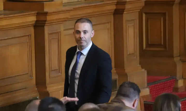 Ненков: Законите на ПП/ДБ не минават, защото те са в изолация - Tribune.bg