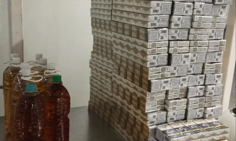 Българин, пътуващ за Лондон опита да пренесе 20 литра ракия и 1160 кутии цигари през летище Варна - Tribune.bg