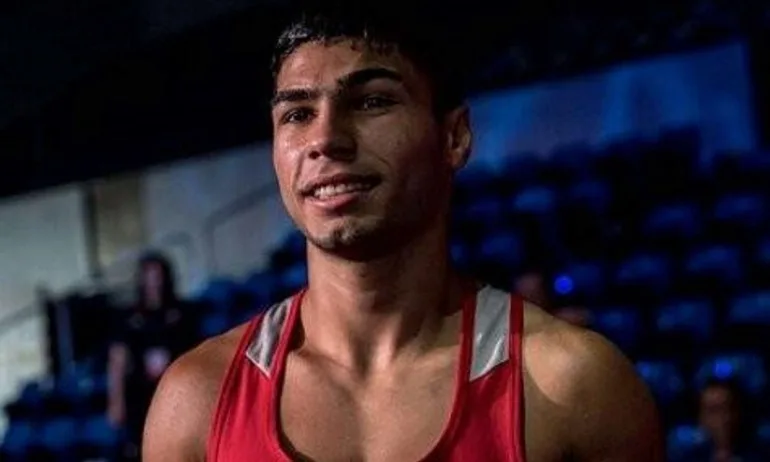 Нокаут! Боксьорът в листата на Валери Симеонов се отказа, не се интересувал от политика - Tribune.bg