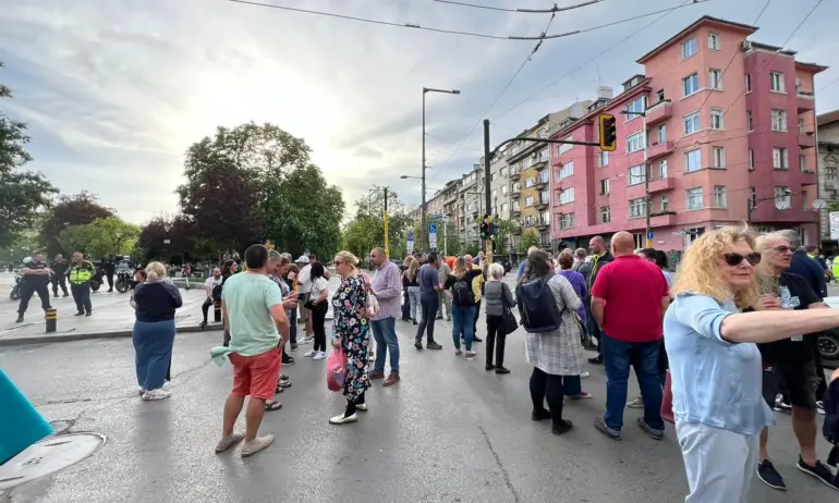 Протест срещу безобразния план на Спаси София и Борис Бонев, ще се загубят над 200 паркоместа - Tribune.bg