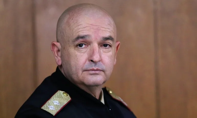 Ген. Мутафчийски: Пикът на коронавируса вероятно ще е около Великден - Tribune.bg