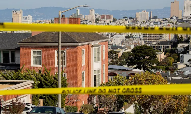 Доживотен затвор без право на замяна получи мъжът, нападнал с чук съпруга на Нанси Пелоси - Tribune.bg