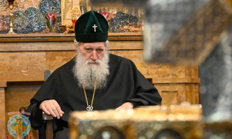 Поради обостряне на хроничните си заболявания, Негово Светейшество Българският патриарх