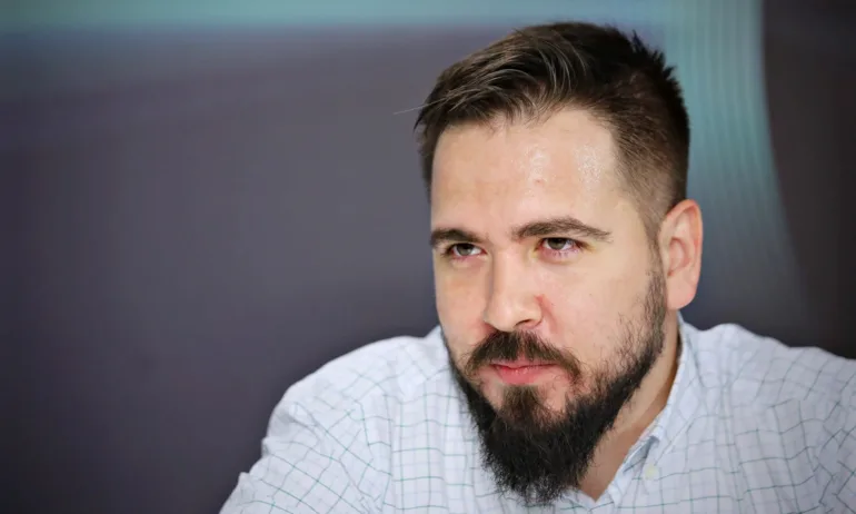 Стоян Панчев: Григорова е на финалната права, защото зае позицията против глобалисткото умнокрасиво статукво - Tribune.bg