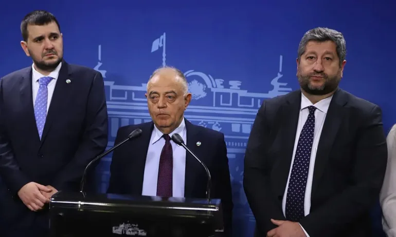 Според DW - ДБ с възможност да реализират третия мандат сами - Tribune.bg