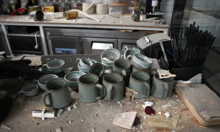 Над 100 американски юристи: Ударите на САЩ в Иран може да представляват военни престъпления - Tribune.bg