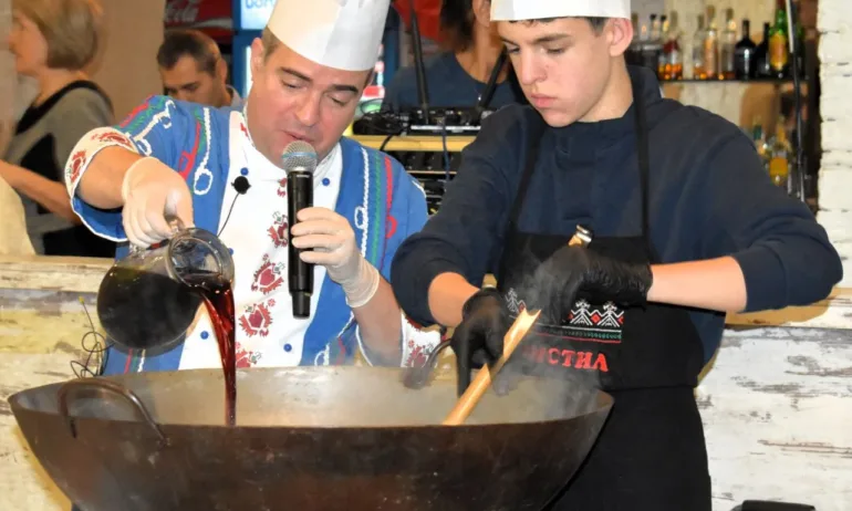 Конкурс за най-вкусните станимашки сармички (ГАЛЕРИЯ) - Tribune.bg