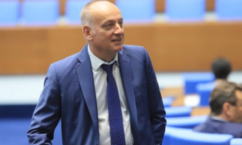 Проф. Ангелов: Уволнили са зам.-министърът на здравеопазвавето, единственото хубаво е, че е от квотата на БСП - Tribune.bg