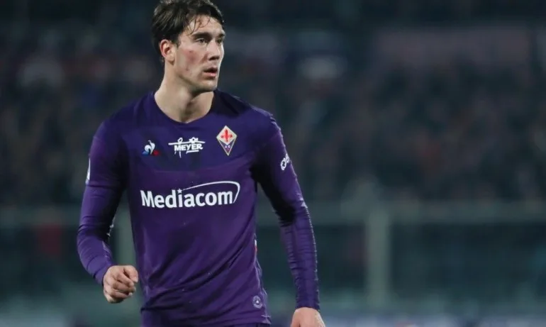 Душан Влахович от Фиорентина е диагностициран с коронавирус - Tribune.bg